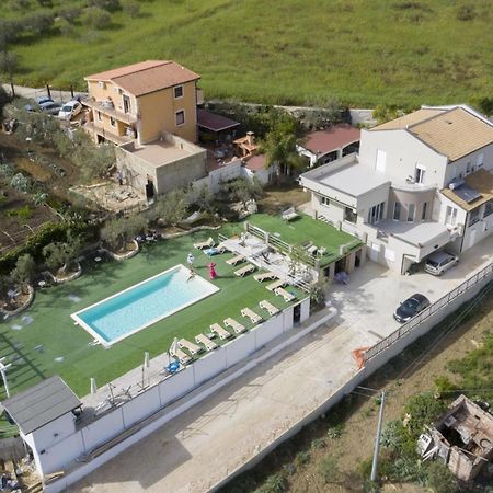 B&B Villa Kairos อากริเจนโต ภายนอก รูปภาพ